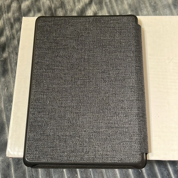 COPY - Kindle Fabric Cover Charcoal Black (10th Gen-2019 Only) will not fit Pap… - Picture 3 of 3